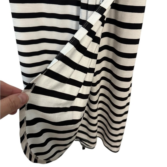 Chaps Women's Short Sleeves Crewneck Knit Black & White Striped Dress M Preppy - Picture 10 of 12